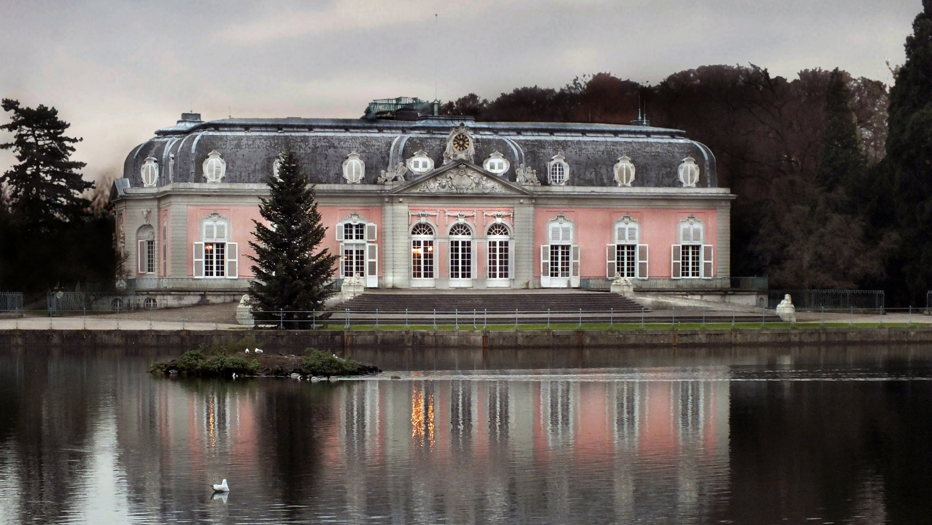 Schloß Benrath - "Heidentum" - Düsseldorf