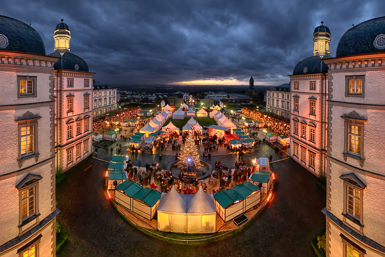 Hotel Bremen Weihnachten 2022 Schloss Bensberg Foto & Bild weihnachten, nacht, abend Bilder auf