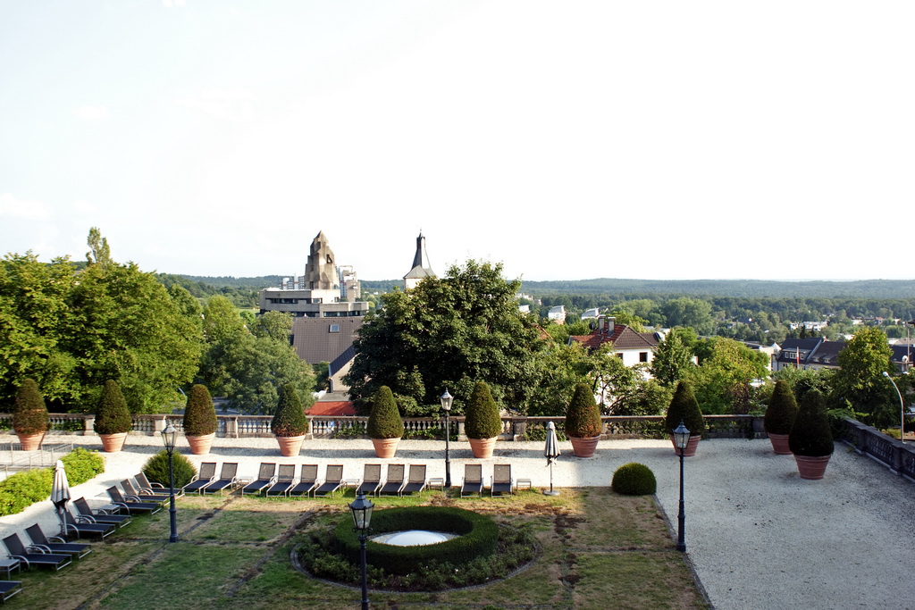 Schloß Bensberg - Blick aus einem der unzähligen Fenster