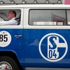 Schloss Bensberg Classics 2011 - VIII - Volkswagen Bus T2 Schalke 04 mit Peter Nottmeier