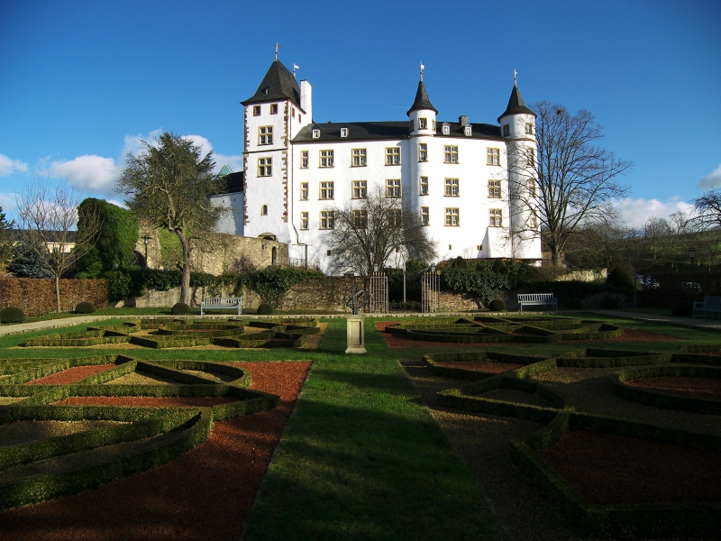 Schloß-Berg