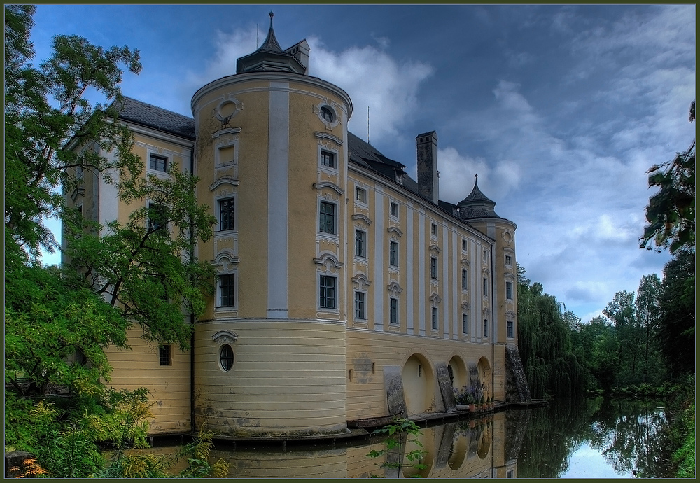 Schloß Bernau . Fischlham/OÖ