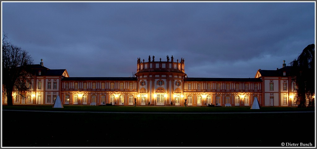 Schloß Bieberich,Wiesbaden, am Abend