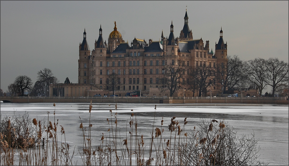 * Schloss Blick *