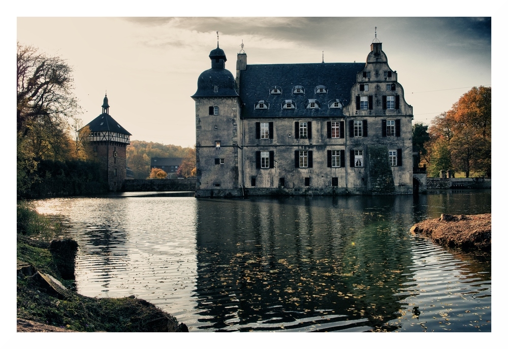 Schloss Bodelschwingh im Herbst