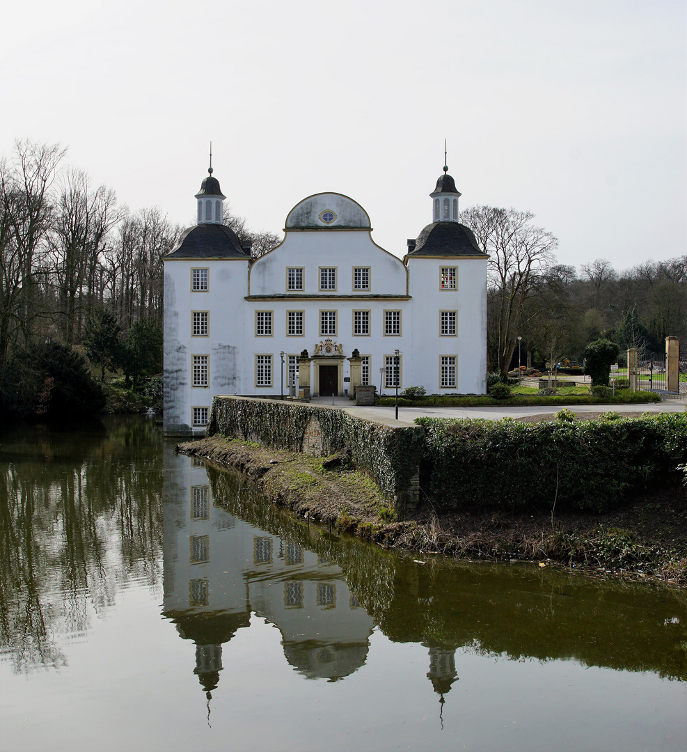 Schloss Borbeck frontal.