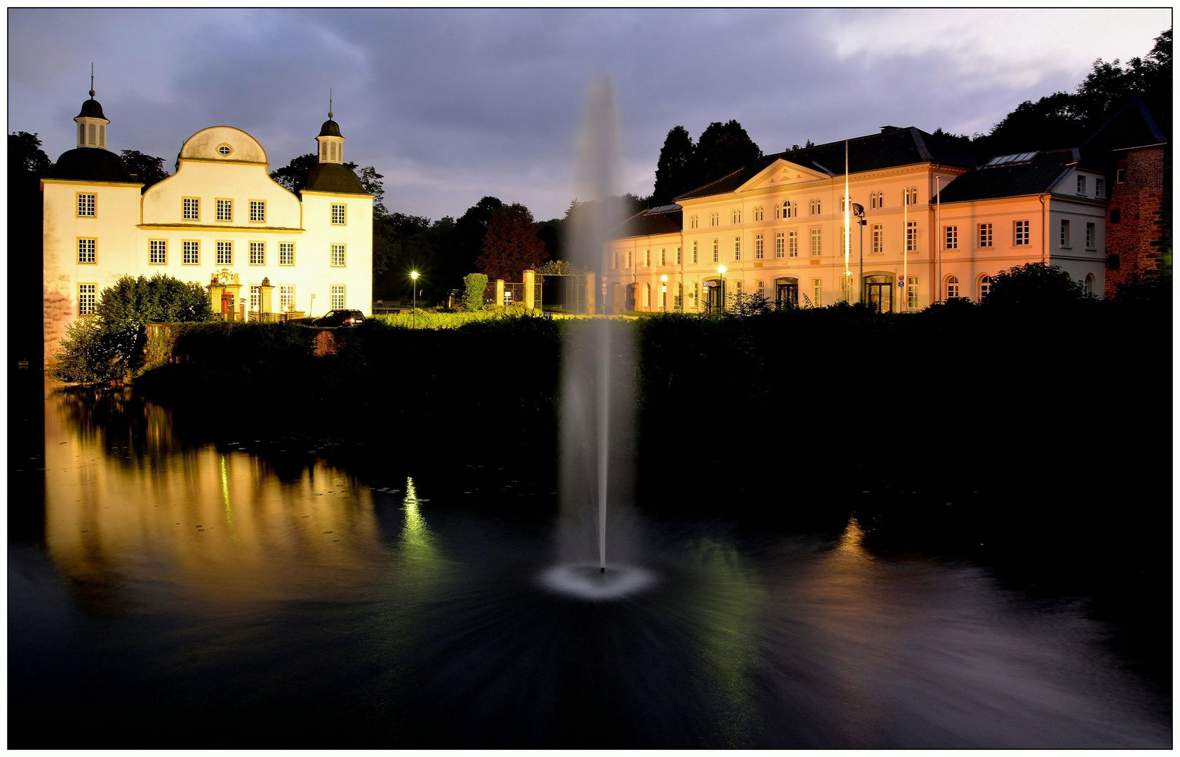 Schloss Borbeck mit Wirtschaftsgebäude*