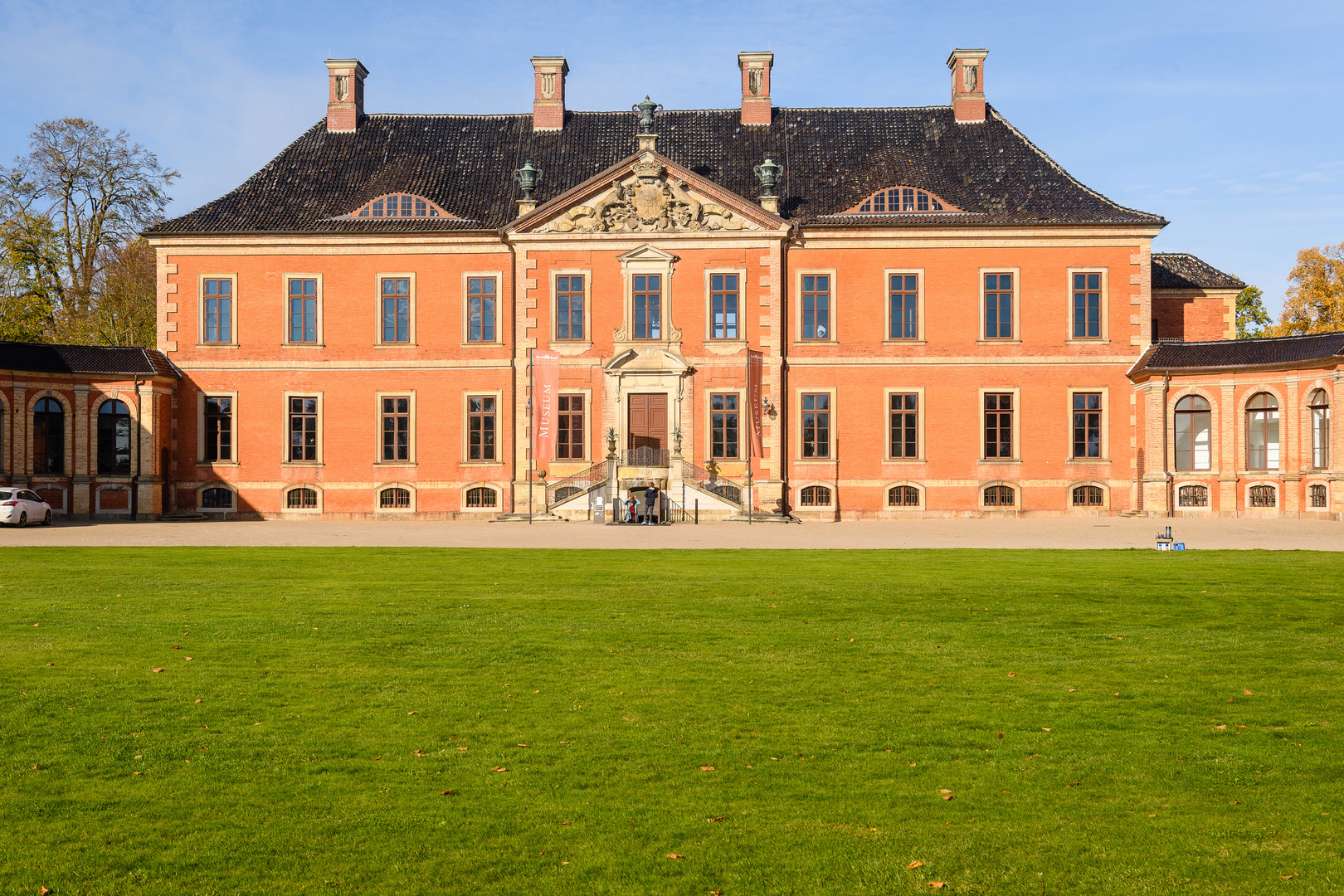 Schloß Bothmer Frontansicht