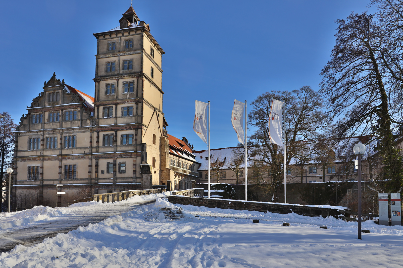 Schloss Brake im Winter