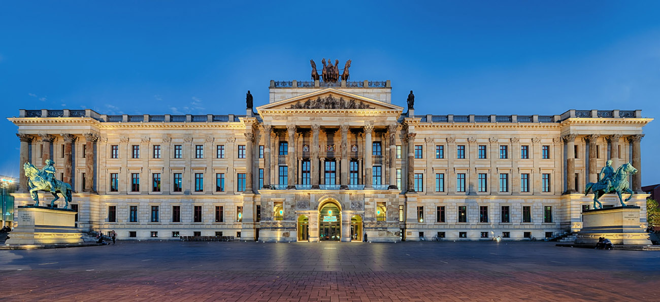 Schloss Braunschweig beleuchtet Foto & Bild deutschland, europe