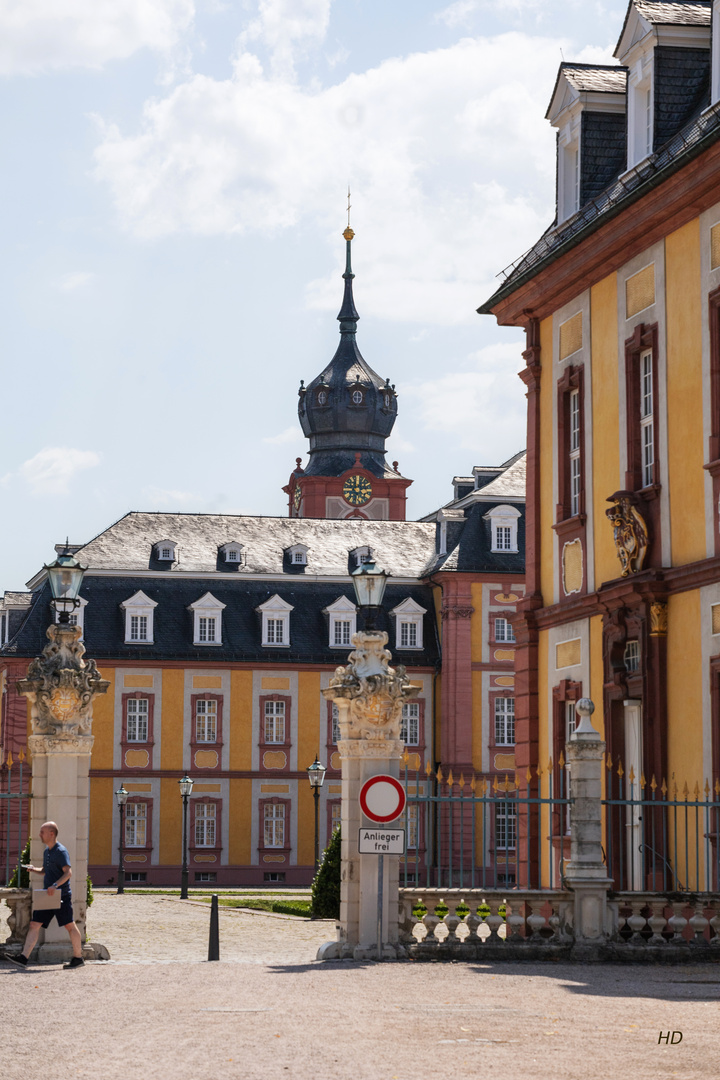 Schloss Bruchsal-Ehrenhof Eingang von Norden