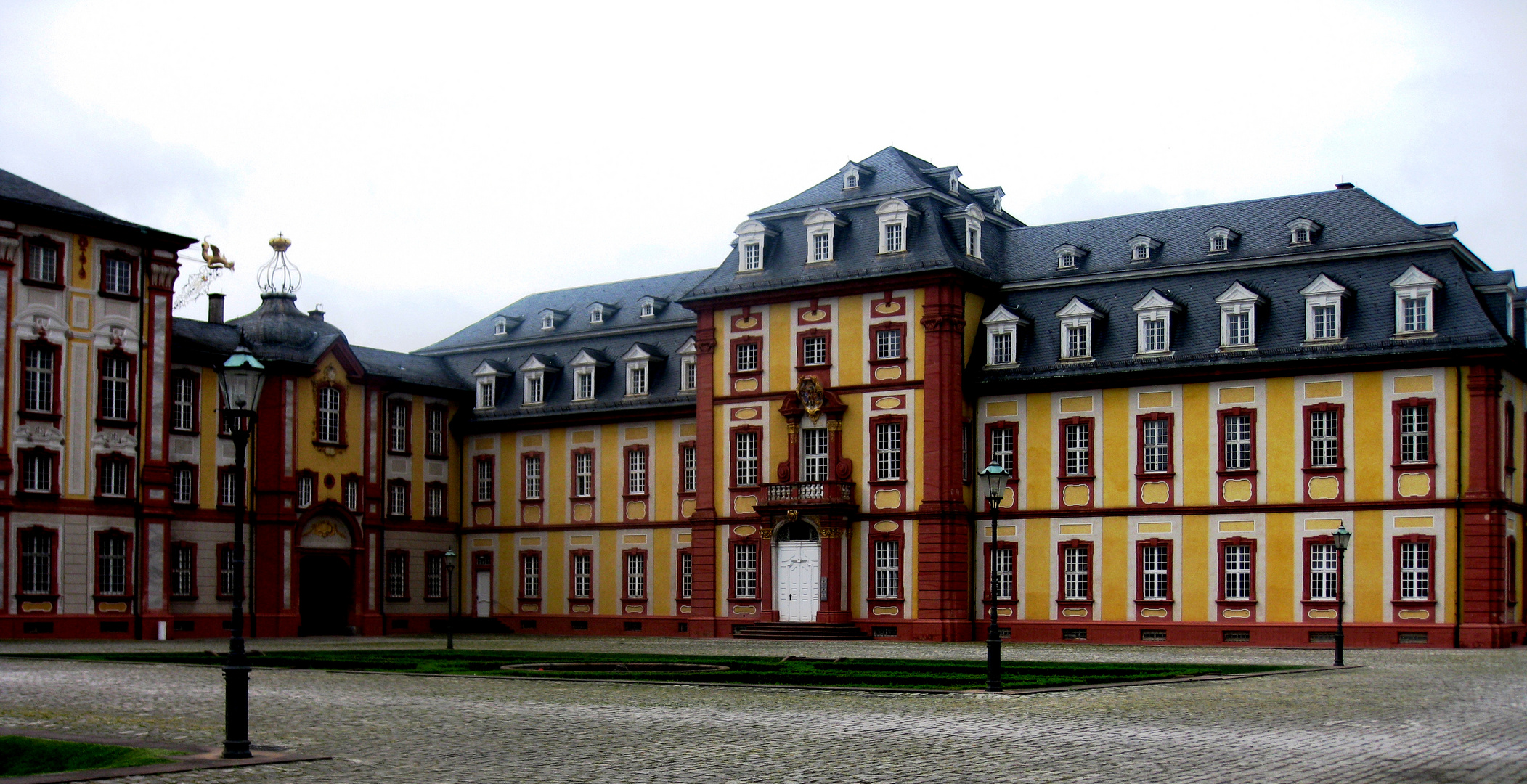 Schloss Bruchsal-Ehrenhof-Kammerflügel