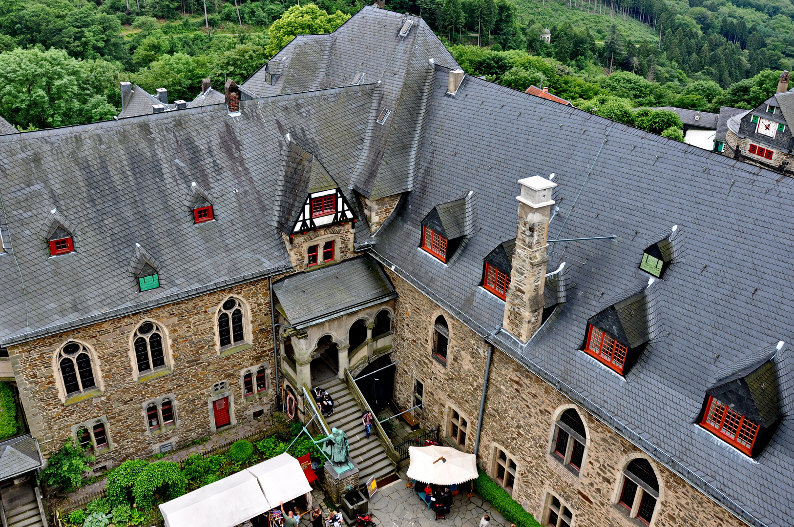 Schloss Burg, Mittelaltermarkt VI