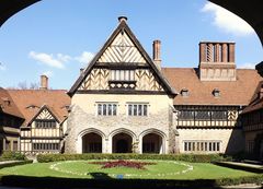 Schloss Cecilienhof - Ort der Potsdamer Konferenz