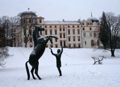 Schloss Celle mit Reiter im Winter