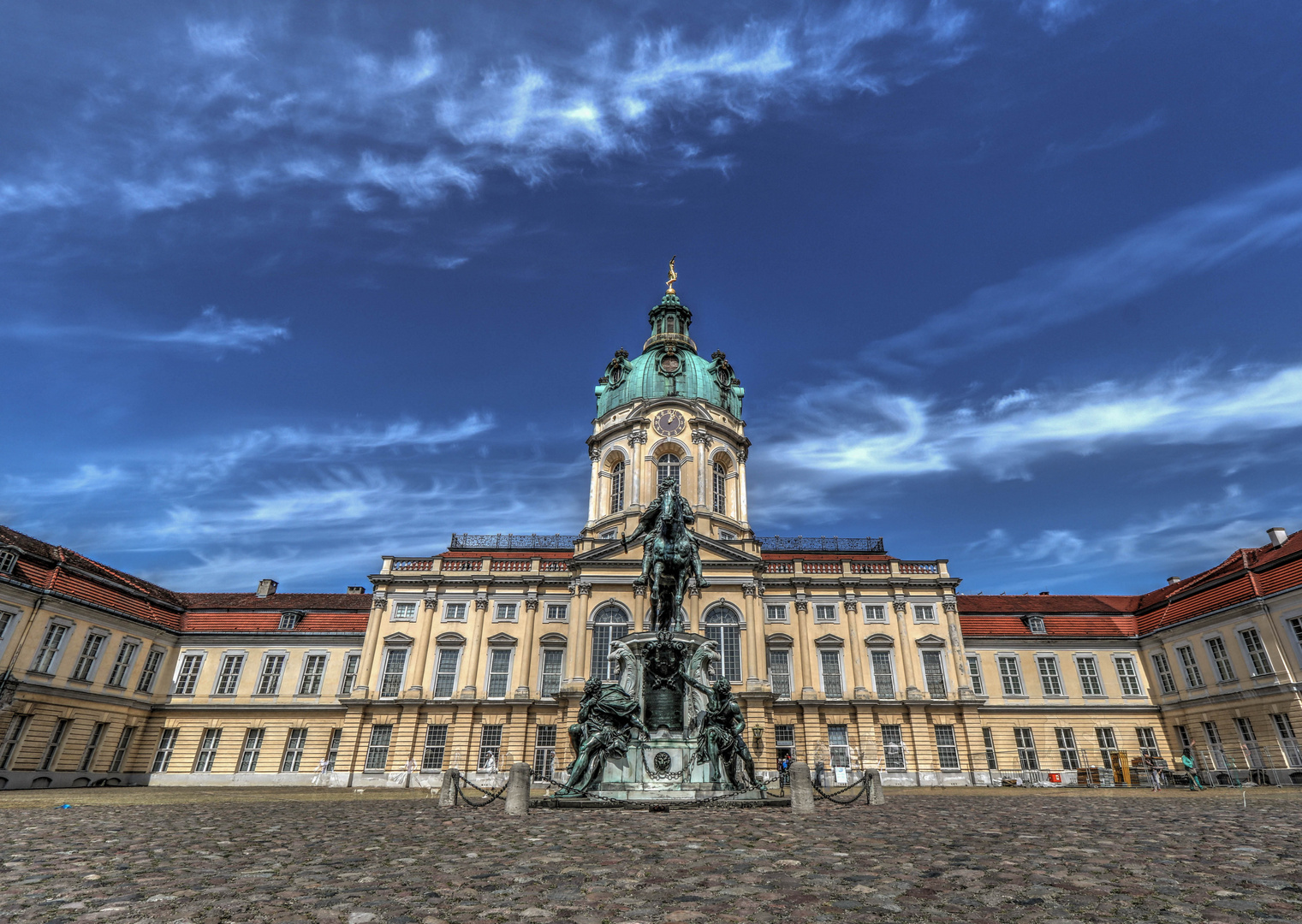 schloss charlottenburg am tag