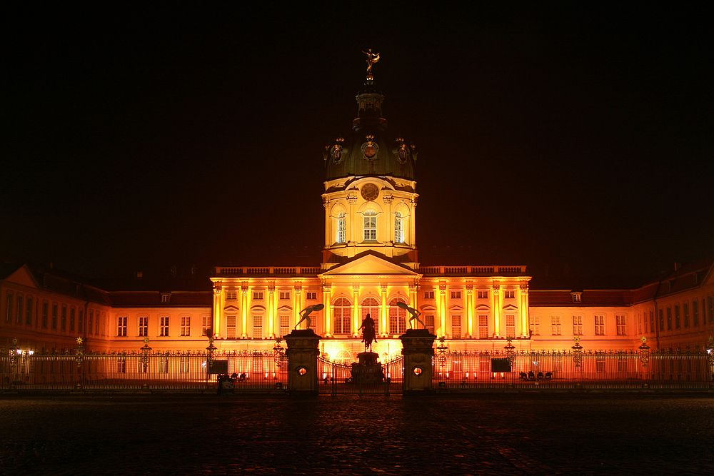 Schloß Charlottenburg in Berlin beim Festival of Lights.