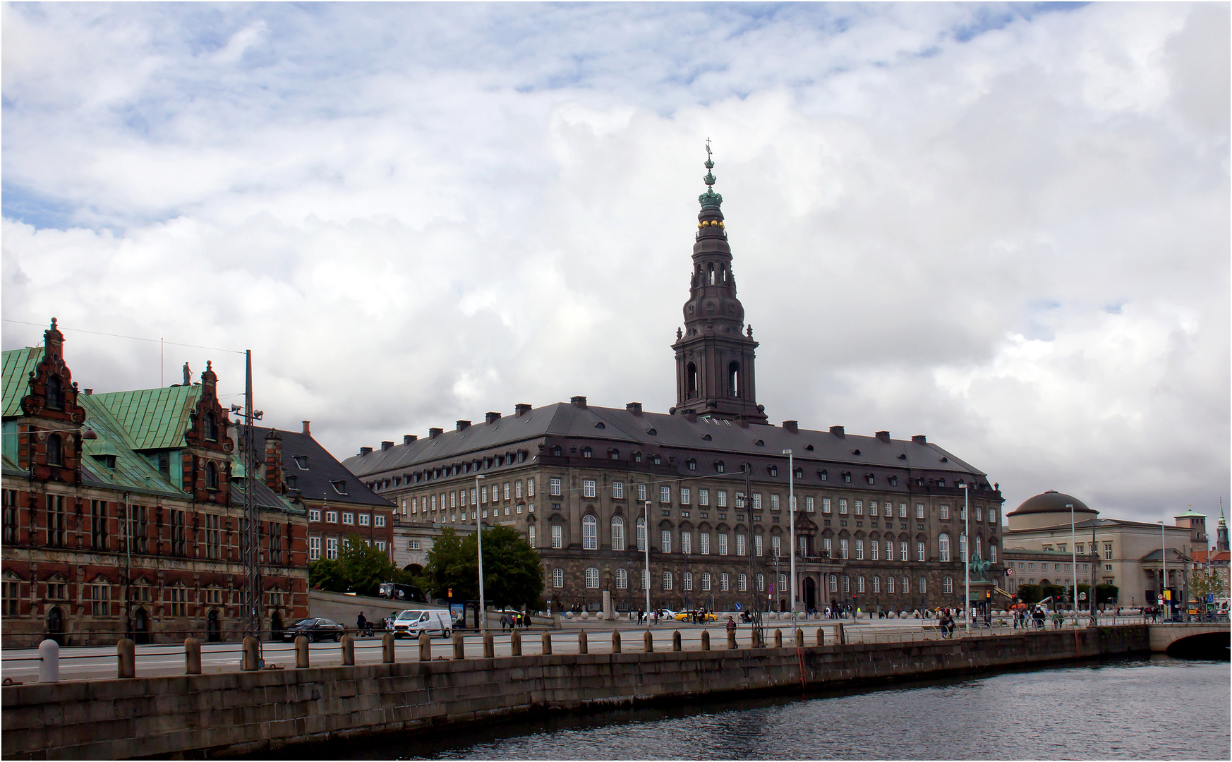 schloss christiansborg in kopenhagen