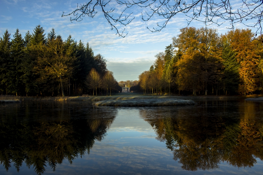 Schloß Clemenswerth im November