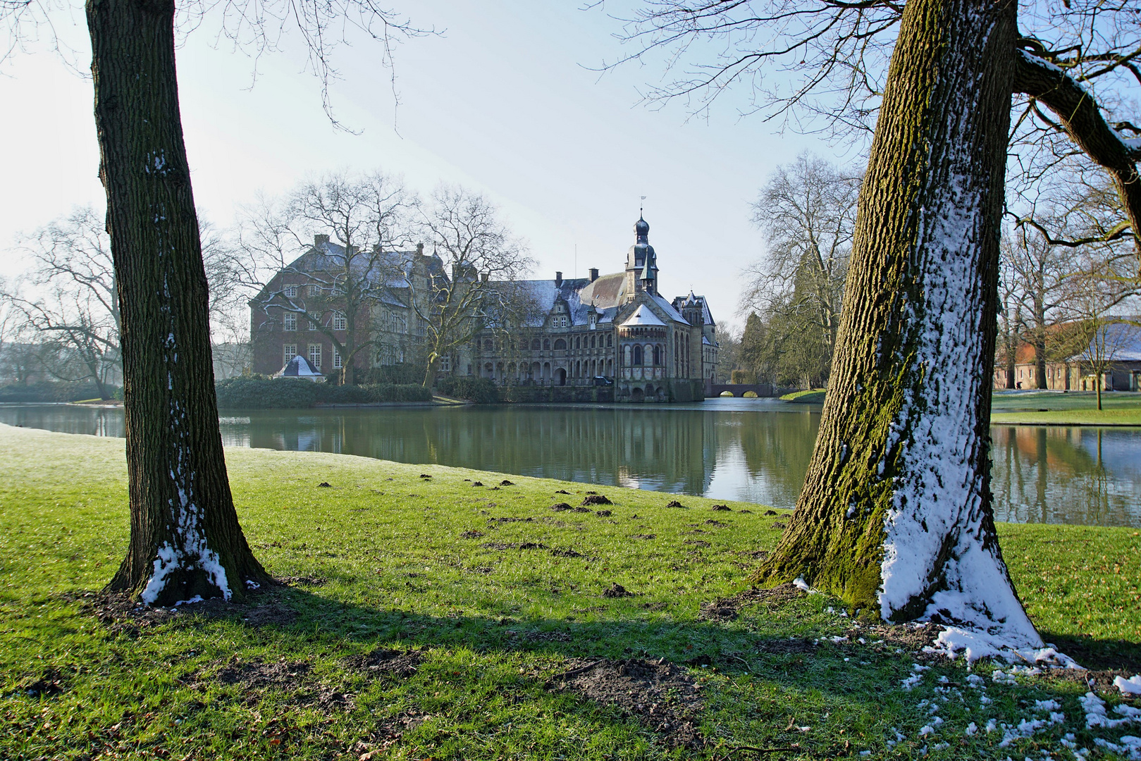 Schloss Darfeld im Winter.