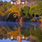 Schloss Dehrn im Lahnspiegelbild