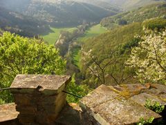 Schloss Dhaun - Blick ins Kellenbachtal