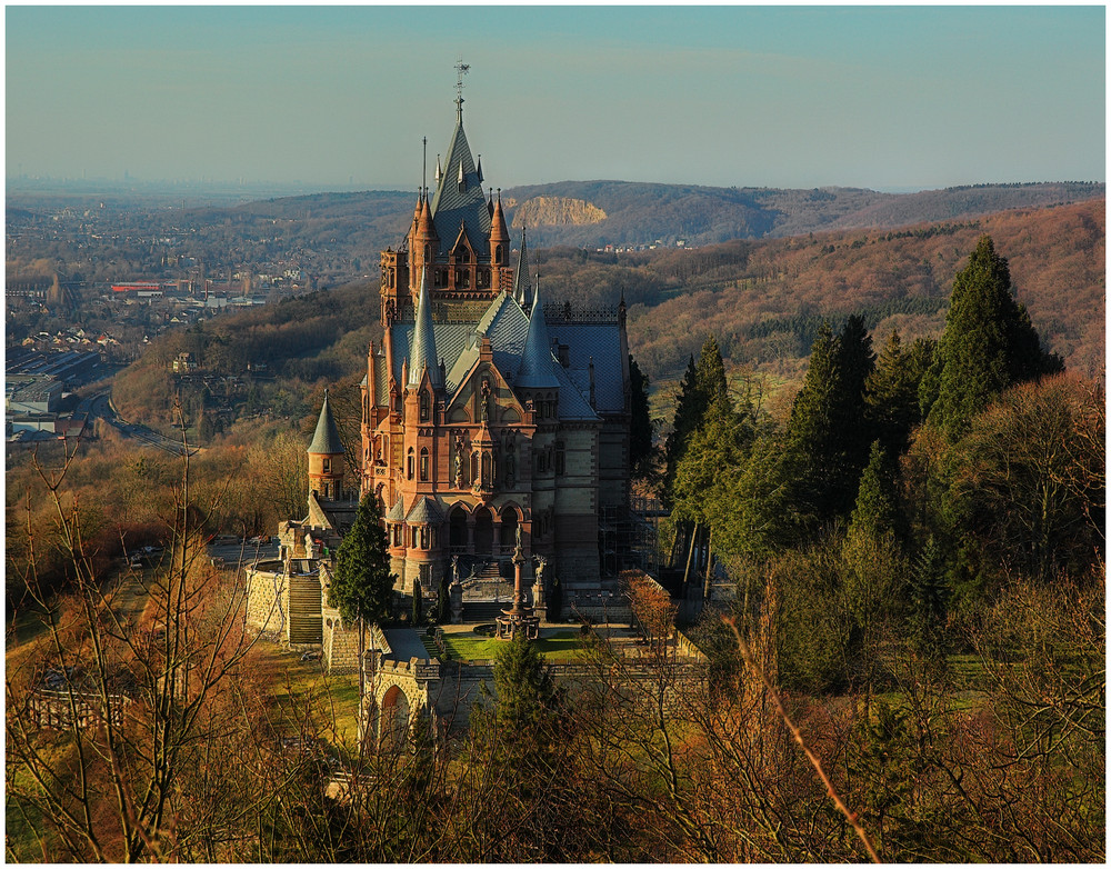 - Schloss Drachenburg -