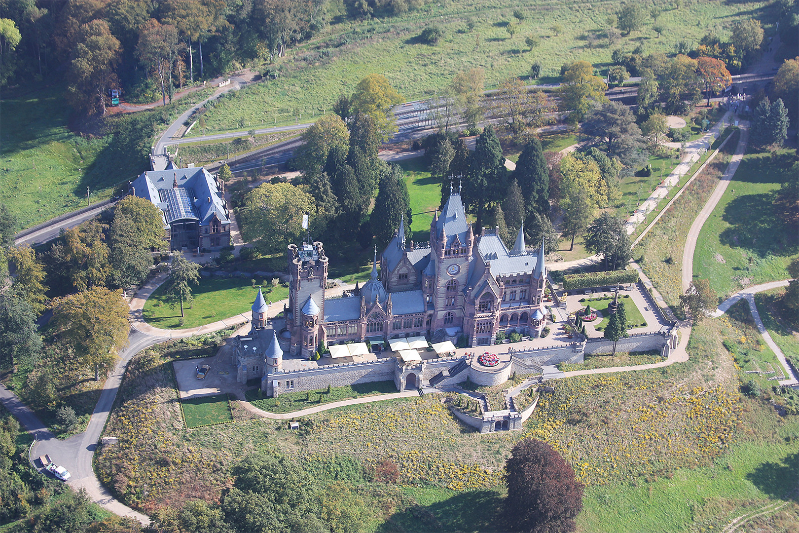 Schloss Drachenburg von oben