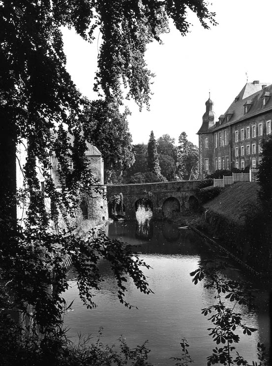 schloß dyck am niederrhein