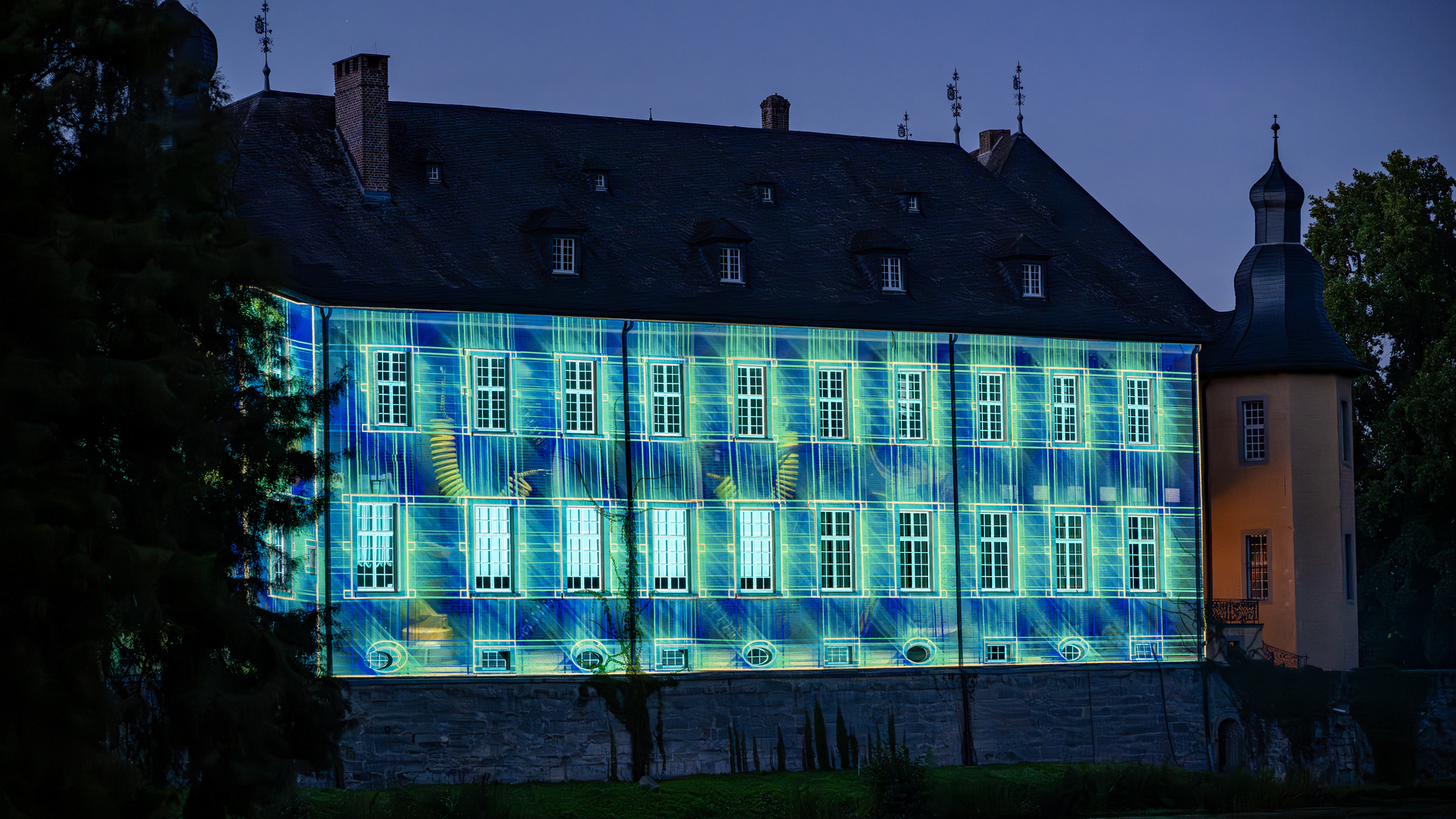 Schloss Dyck bei Nacht.