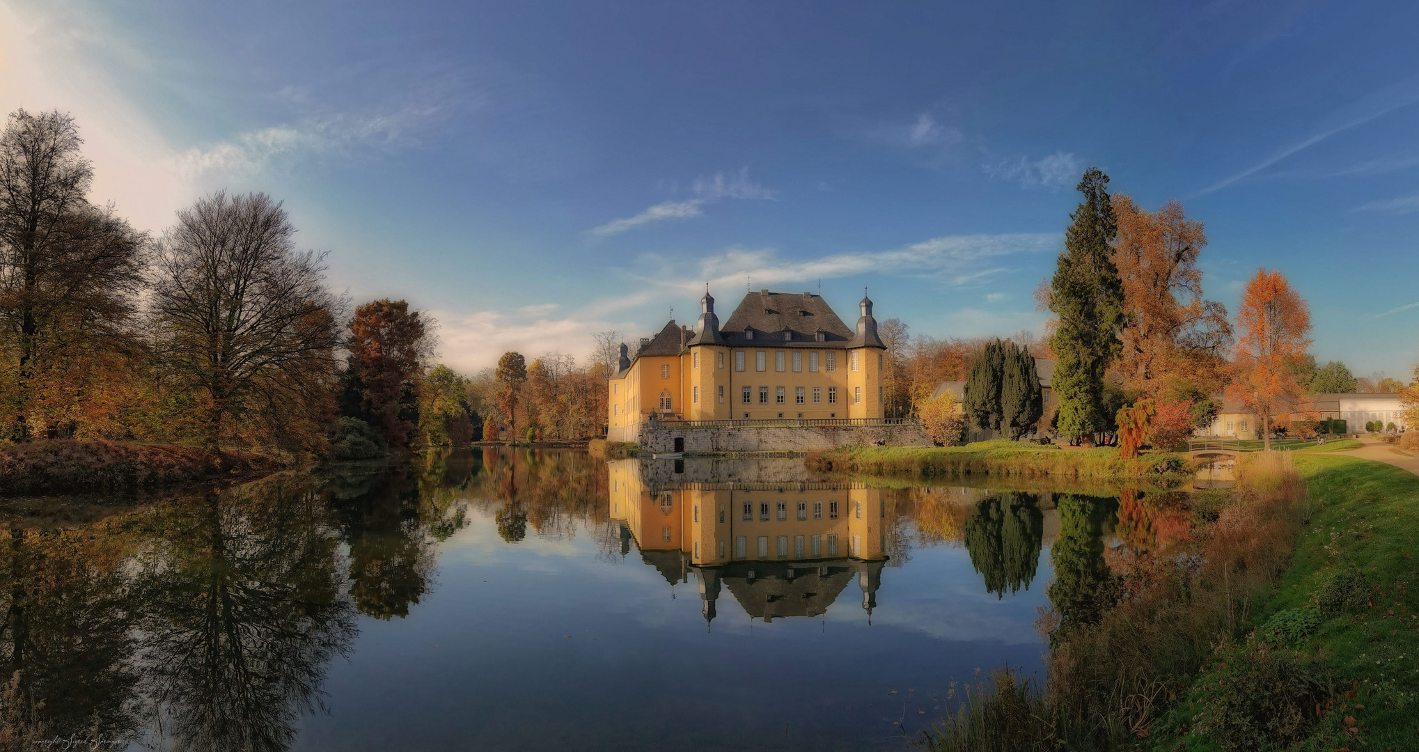 Schloss Dyck im Herbst 2020