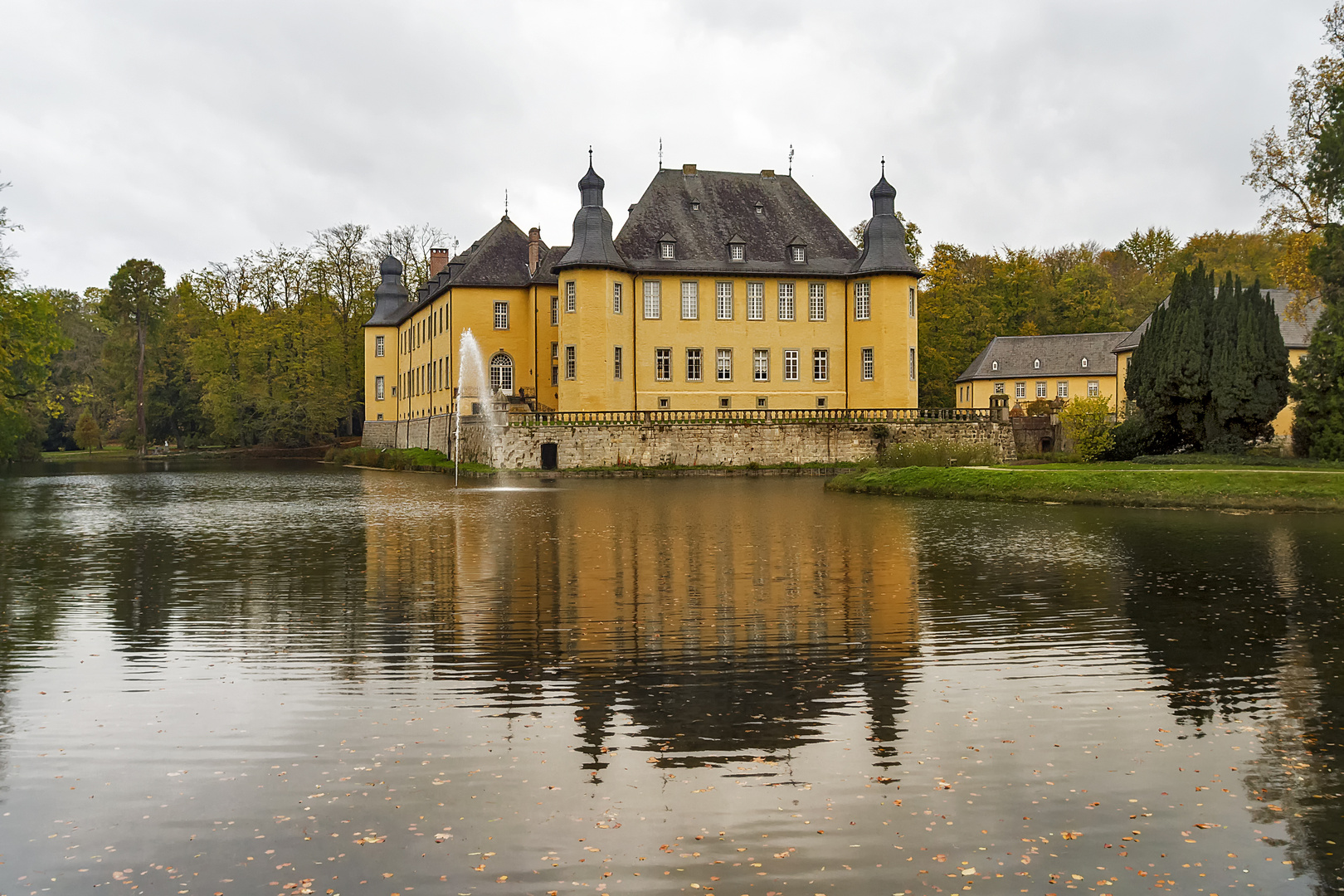 SCHLOß DYCK IV