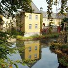 Schloss Dyck mit Spiegelung