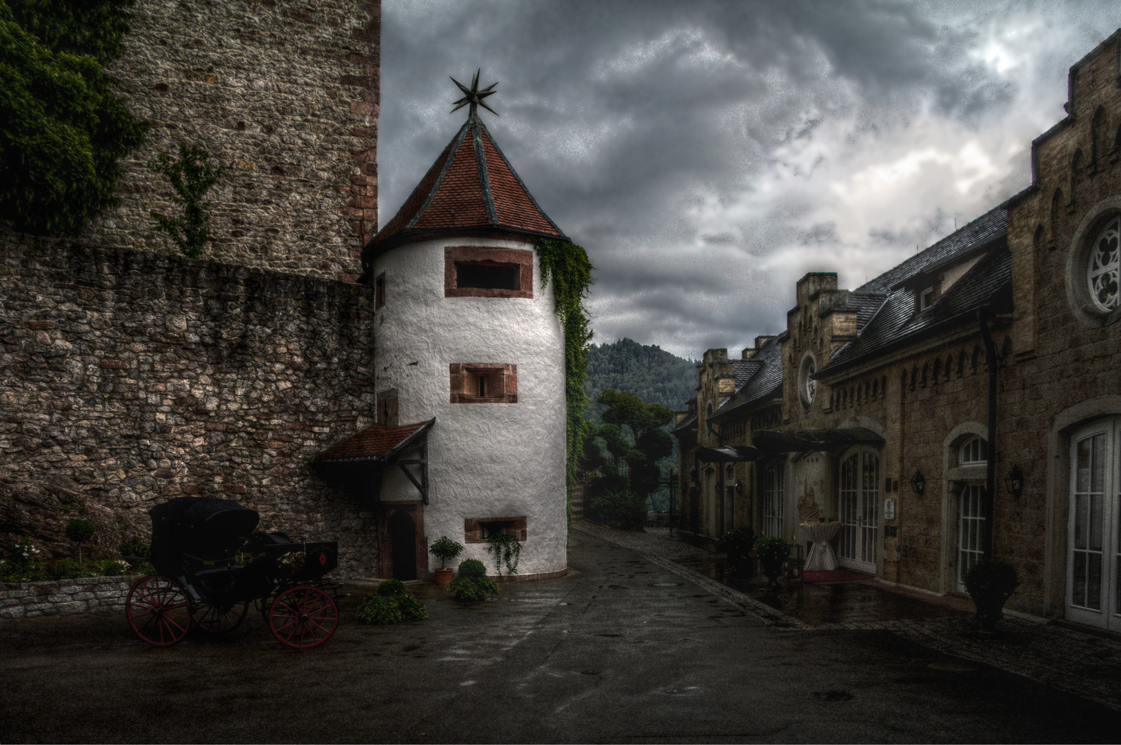 Schloß Eberstein (Innenhof) bei Gernsbach im Nordschwarzwald