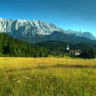 Schloss Elmau im Abendlicht