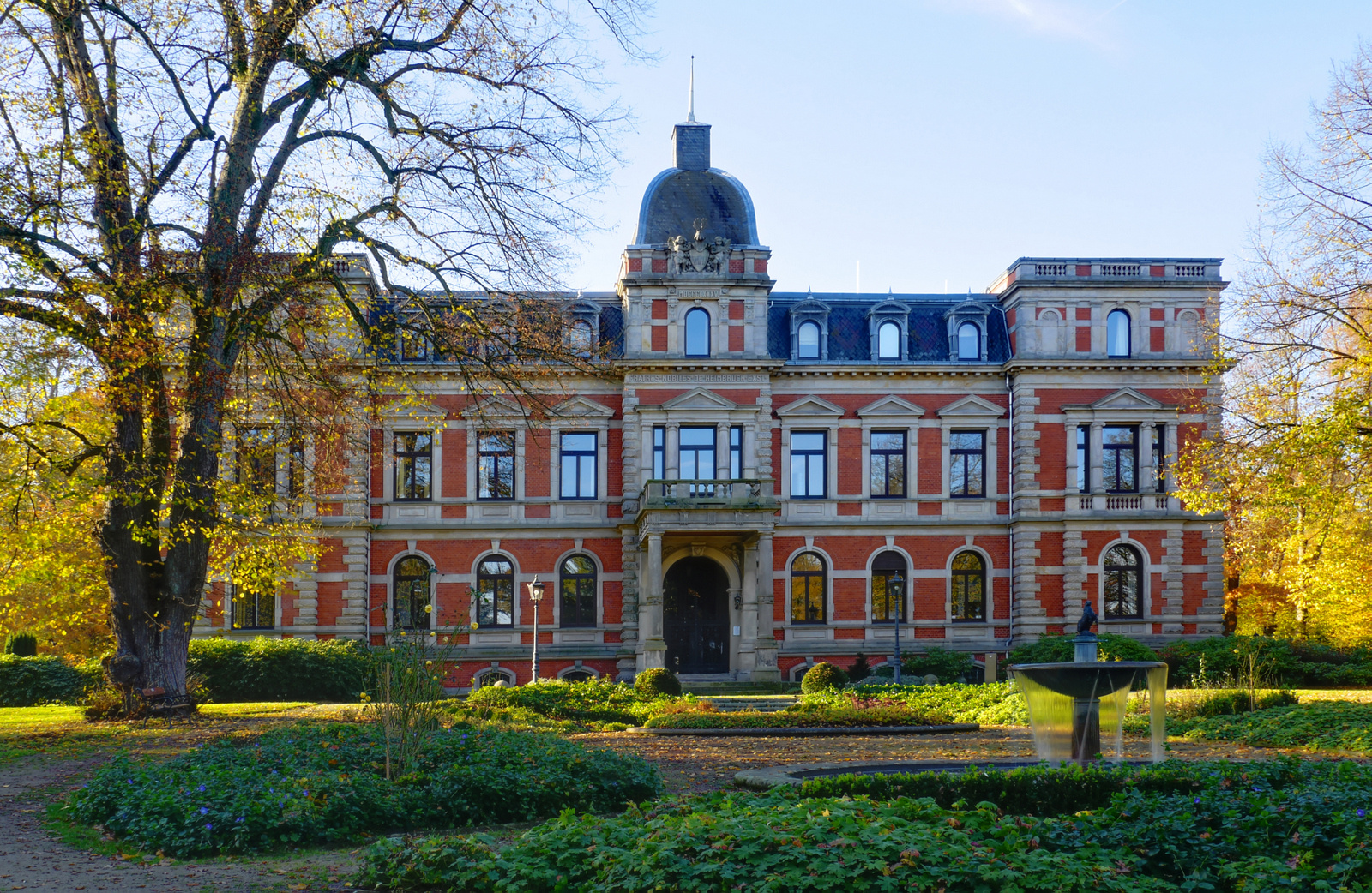 Schloss Etelsen im Herbst