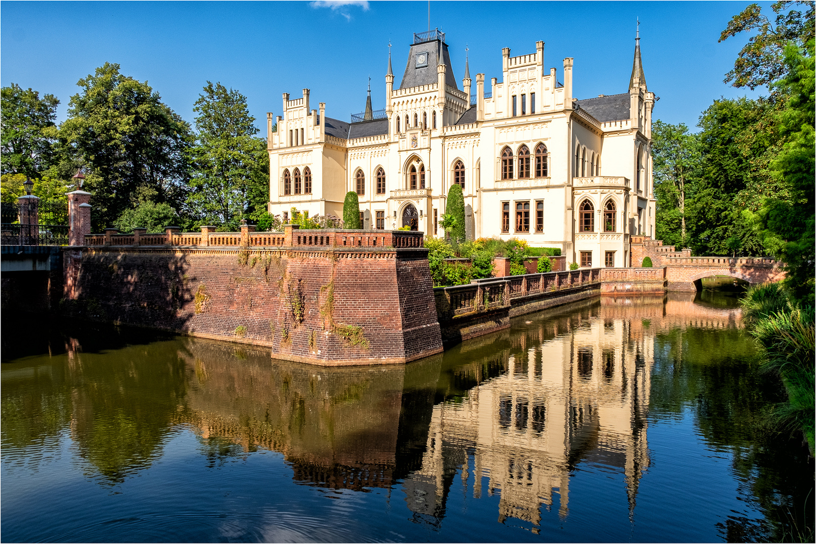 Schloss Evenburg (2) - Dienstag ist Spiegeltag