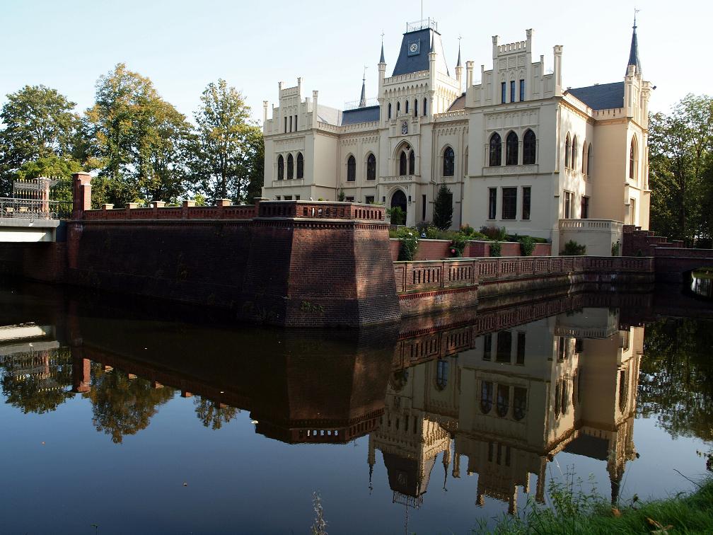 Schloß Evenburg in Leer