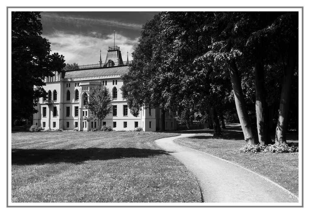 Schloss Evenburg in Leer SW