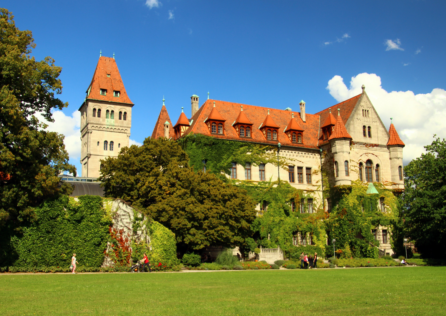 Schloss Faber Castell in Stein bei Nürnberg Foto & Bild | stein ...