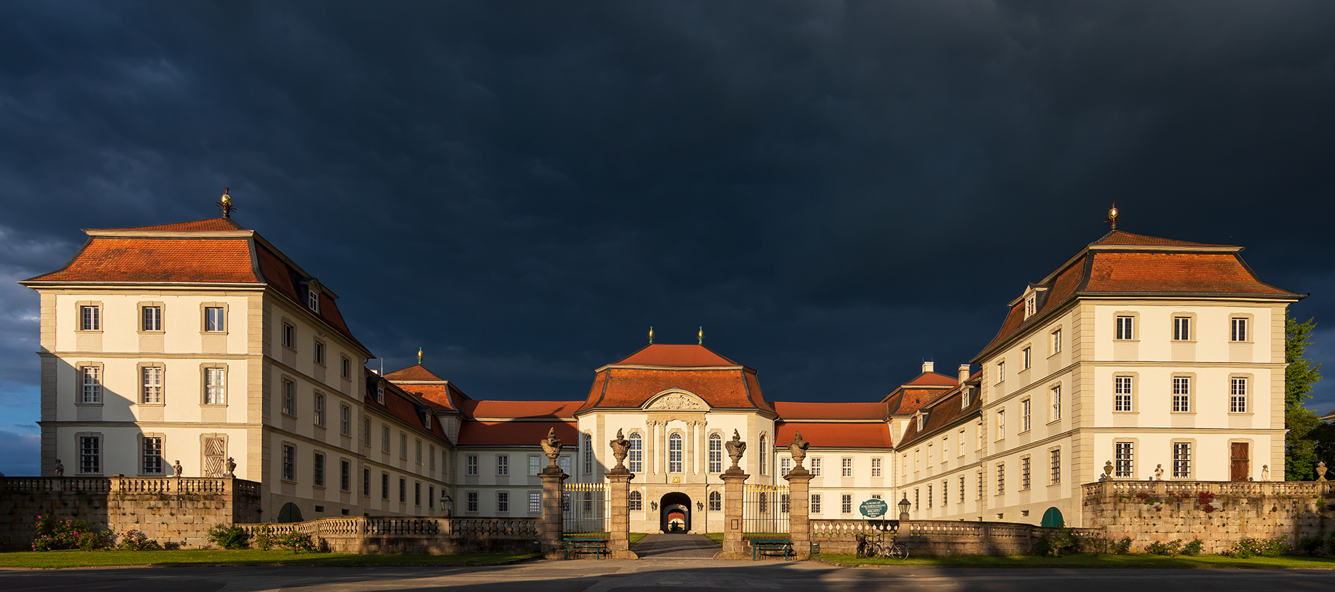 Schloss Fasanerie - Vorderansicht