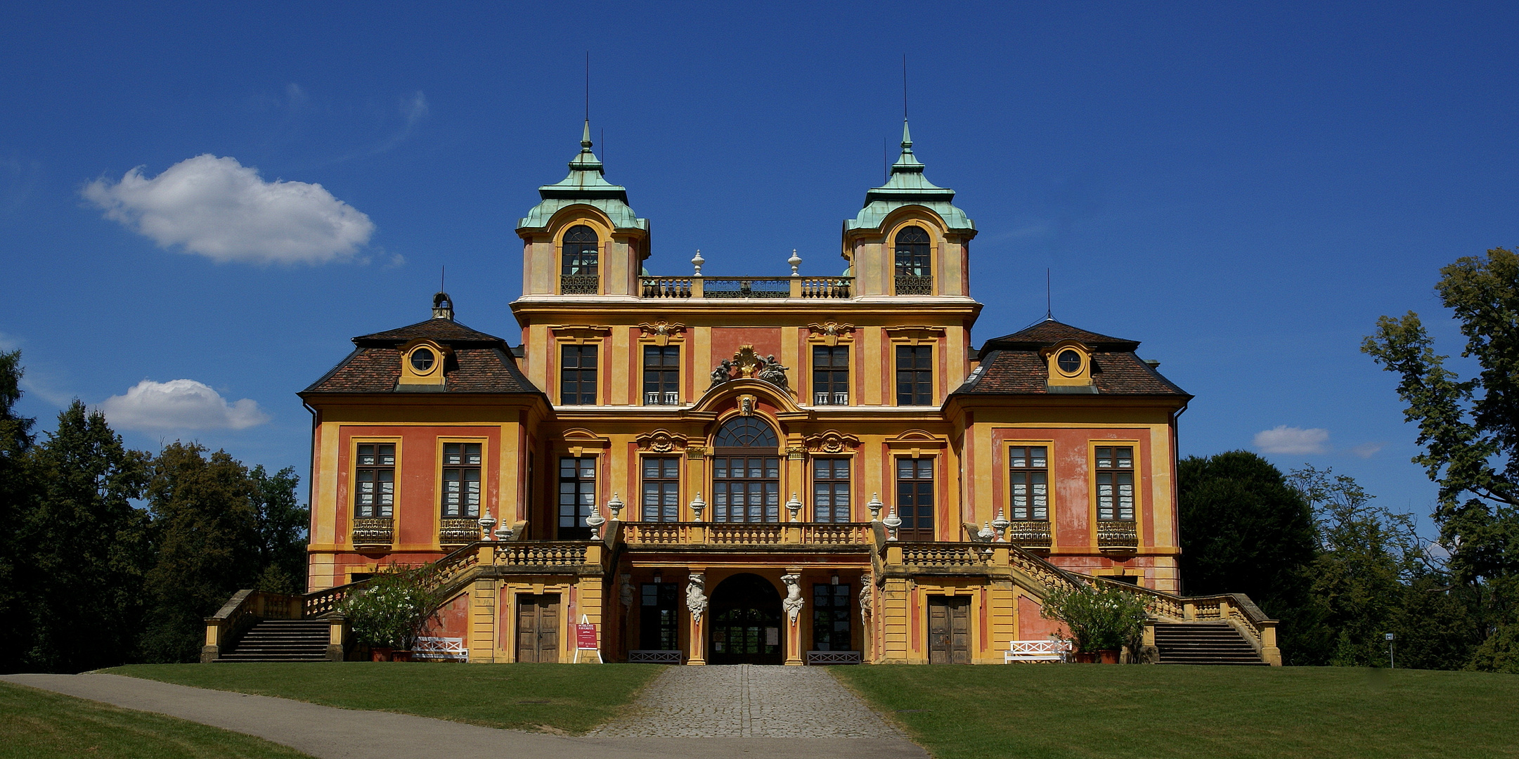 Schloss Favorite