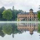 Schloss Favorite bei Rastatt im Morgendunst