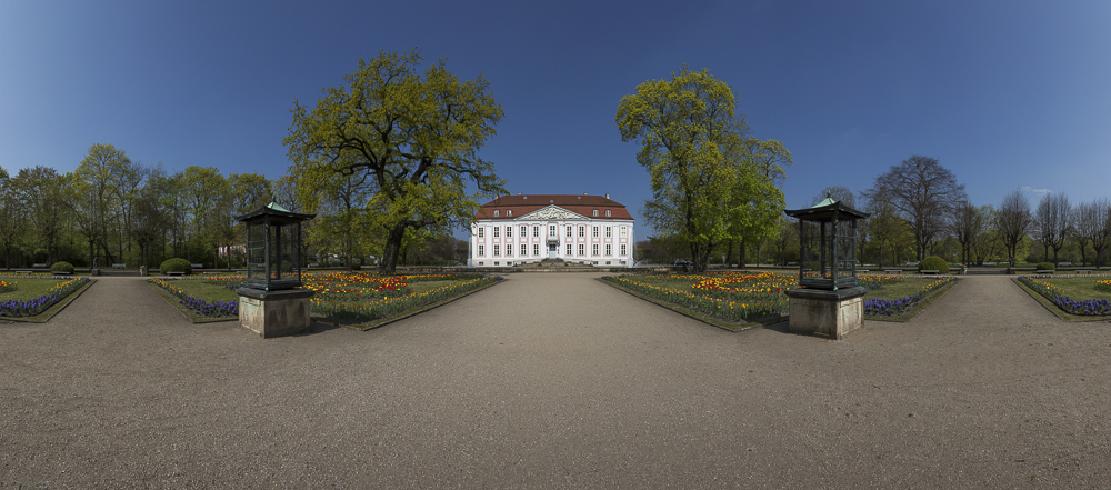 Schloß Friedrichsfelde