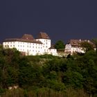 Schloss Fürtenberg vor Gewitterfront