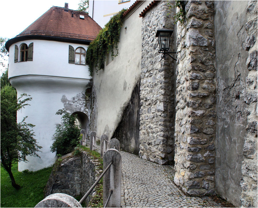 Schloss Füssen-----------Detail--------Burgmauern