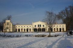 Schloss Gartrop - Schlosskapelle (lks.) mit dem Galleriesaal der ALTEN RENTEI