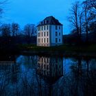 *Schloss Gottorf - Haus der Kommandantur - heute abend*