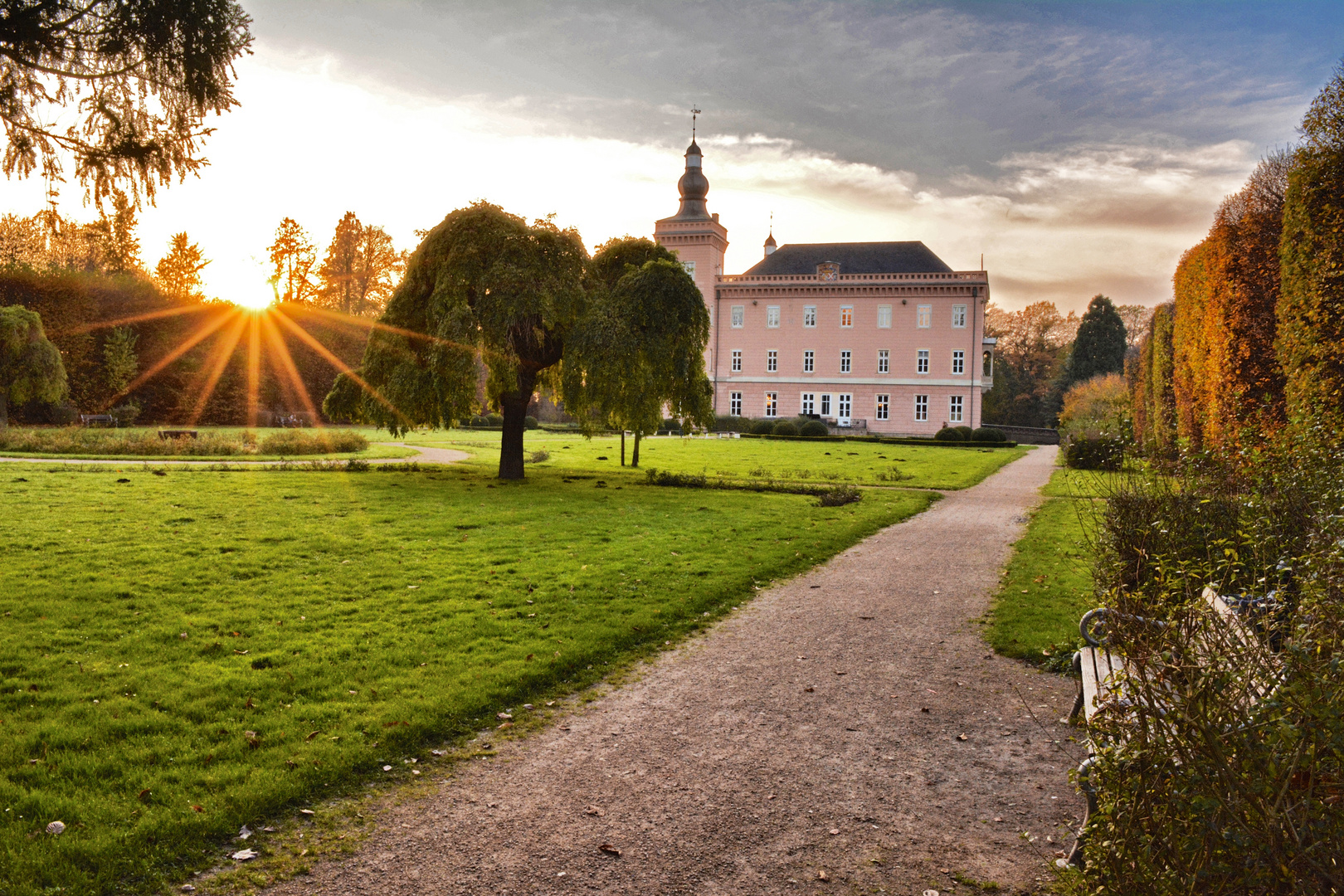 Schloß Gracht im Herbst, Erftstadt