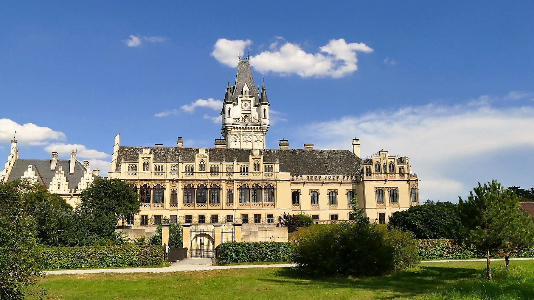 Schloss Grafenegg (Westtrakt)